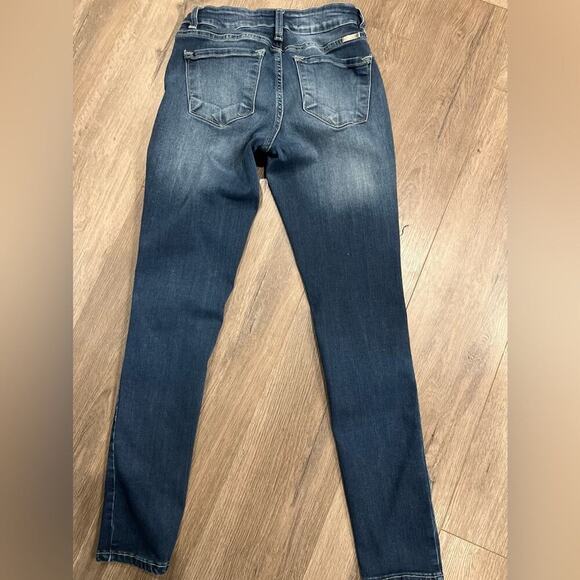 KanCan Skinny Fit Jeans Dark Wash Size 5 / 26. KC 7085DH Cut 37789 (1046) - Picture 2 of 8